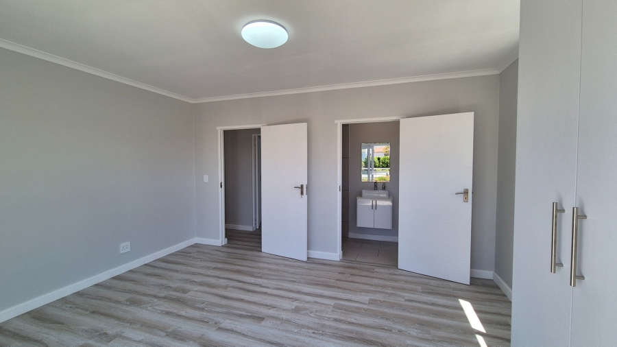 3 Bedroom Property for Sale in Country Club Western Cape
